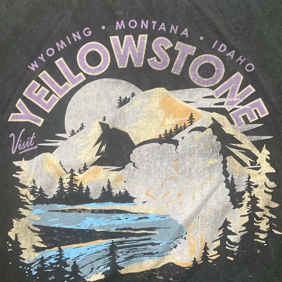 🆕 *NWT* Men’s A&F Soft Graphic Tee - Picture 2 of 3